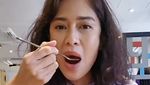 Dian Sastro Kulineran di Seoul Sebelum Terima Penghargaan Gadis Kretek