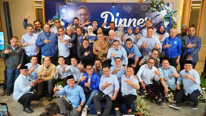 Dinner dan Pengarahan Anggota DPR RI Terpilih PAN Bersama Ketua Umum PAN di Kantor DPP PAN, Jakarta, Kamis (27/9/2024) malam.