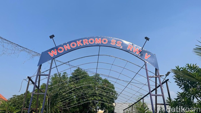 gapura Wonokromo