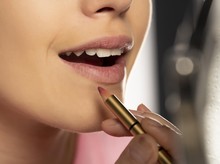 Tren No-Liner Lip Liner Pancarkan Kecantikan Lebih Natural, Ini Caranya