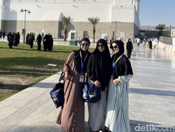 Cerita Haru 3 Pemenang Emeron Hijab Hunt 2024 Beribadah di Masjid Nabawi