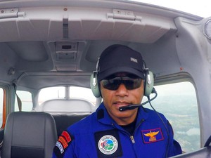 Sosok Audie Latuheru, Polisi Penerjun dan Pilot yang Kini Jadi Brigjen