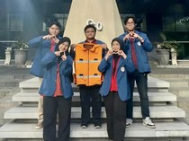 Keren! Mahasiswa Unair Bikin Rompi Otomatis Pencegah Serangan Panas Pekerja