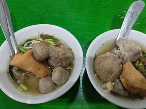Video: Bakso Big Top Khas Wonogiri dengan Menu Spesial