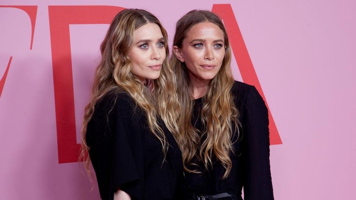 Ashley Olsen dan Mary-Kate Olsen.