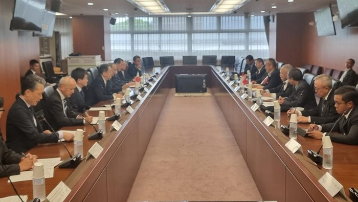 Menteri Pekerjaan Umum dan Perumahan Rakyat (PUPR) Basuki Hadimuljono melakukan pertemuan bilateral dengan Menteri Pertanahan, Infrastruktur, Transport dan Pariwisata (MLITT) Jepang Tetsuo Saito.