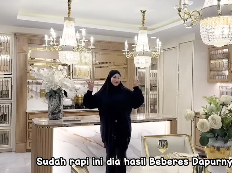 Mewah! Tampilan Dapur Termahal Milik Tasyi Athasyia