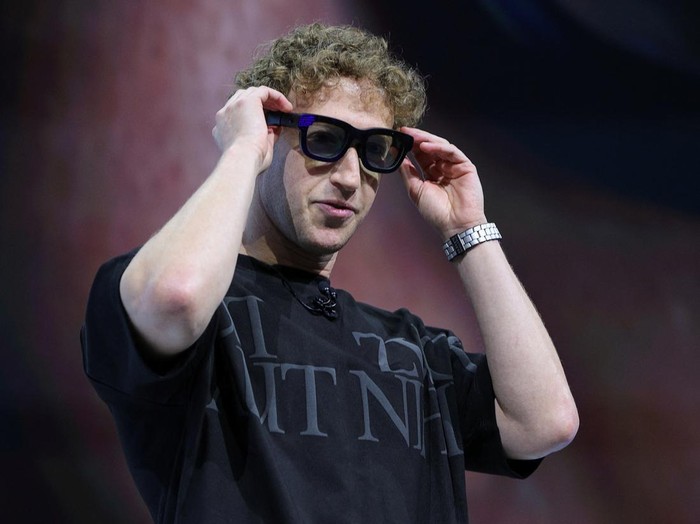 Meta CEO Mark Zuckerberg presents Orion AR Glasses, as he makes a keynote speech during the Meta Connect annual event, at the companys headquarters in Menlo Park, California, U.S. September 25, 2024. REUTERS/Manuel Orbegozo