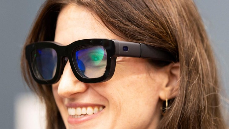 Meta CEO Mark Zuckerberg presents Orion AR Glasses, as he makes a keynote speech during the Meta Connect annual event, at the companys headquarters in Menlo Park, California, U.S. September 25, 2024. REUTERS/Manuel Orbegozo