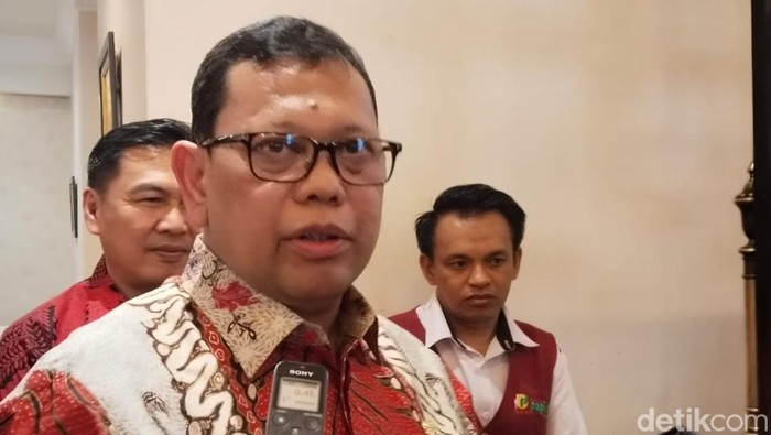 Penjabat Wali Kota Palembang, Ucok Abdulrauf Damenta memanggil dinas-dinas terkait untuk rapat evaluasi lanjutan dan pembahasan langsung, mengenai destinasi wisata Punti Kayu Palembang yang tidak terawat dan tidak terlihat indah.