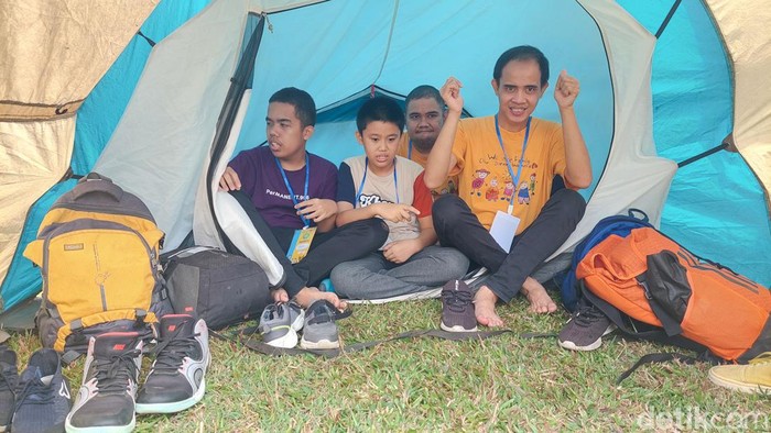 Penyandang Disabilitas Mental Kemah di Lembang