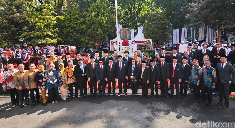 Peringatan Hari Bhakti Postel ke-79 di Kantor Pusat Pos Indonesia, Bandung, Jumat (27/9/2024)