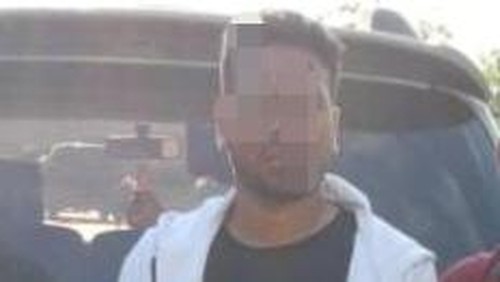 Polisi menangkap FD, pelaku penembakan terhadap kakak beradik di Desa Raknamo, Kecamatan Amabi Oefeto, Kabupaten Kupang, NTT, Jumat (27/9/2024).