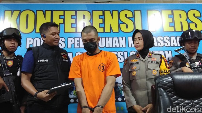 Polisi menangkap pelaku pemukulan pria mabuk tewas di Makassar.