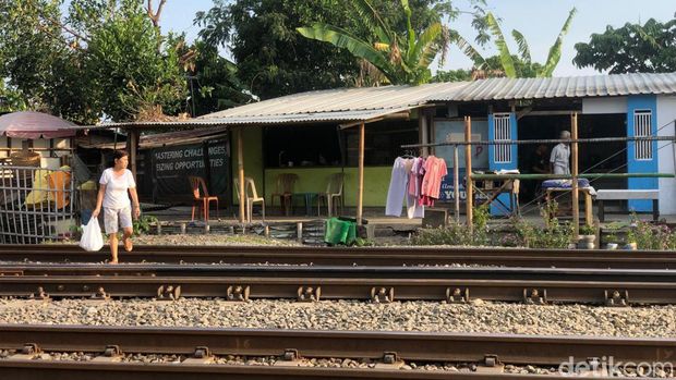 Potret kawasan Bong Suwung, Kota Jogja, setelah warga menerima tawaran PT KAI soal kompensasi untuk membongkar tempat tinggal  mereka secara mandiri, Jumat (27/9/2024) sore.
