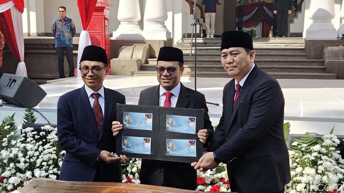 Pertama di Indonesia dirilis prangko NFT.