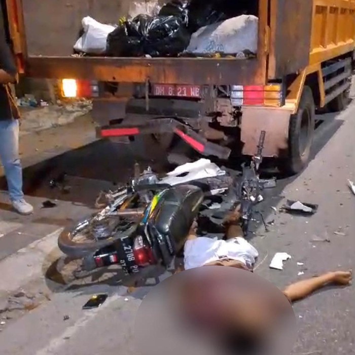 Pria tanpa identitas tewas setelah menabrak truk sampah di Jalan Frans Seda, Kota Kupang, NTT, Jumat (27/9/2024). (Foto: Dok. Satlantas Polresta Kupang Kota)