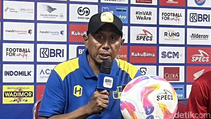 Pelatih Barito Putera, Rahmad Darmawan seusai pertandingan melawan Bali United, Jumat (27/9/2024). (Ida Bagus Putu Mahendra/detikBali)