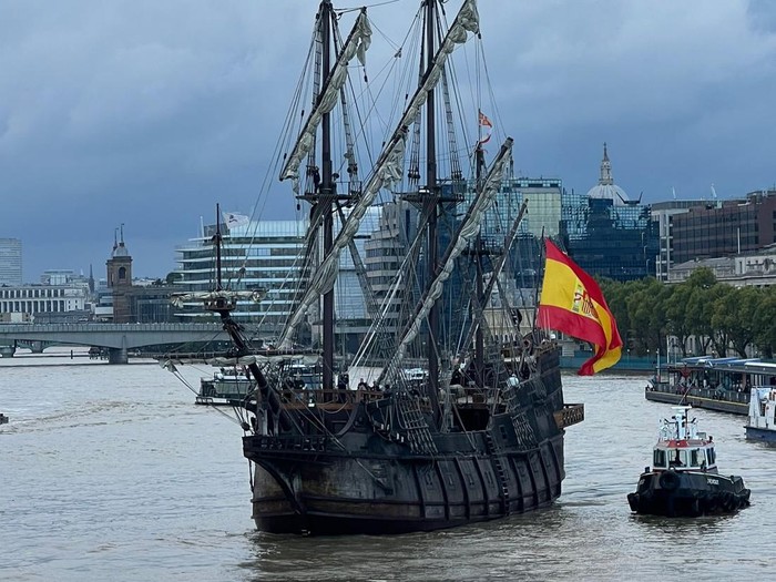 Replika kapal Galeon Andalucia