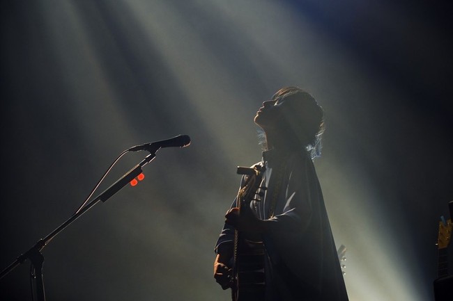 Suami Sayuri tidak secara spesifik menyebut penyebab dari kematiannya. Tapi ia meminta agar para fans ikut mendoakan kepergian sang istri.  Foto: Instagram Sayuri