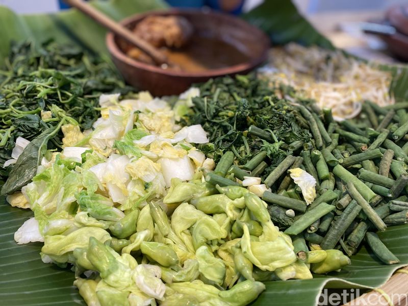 Sego Pecel Bu Hermin