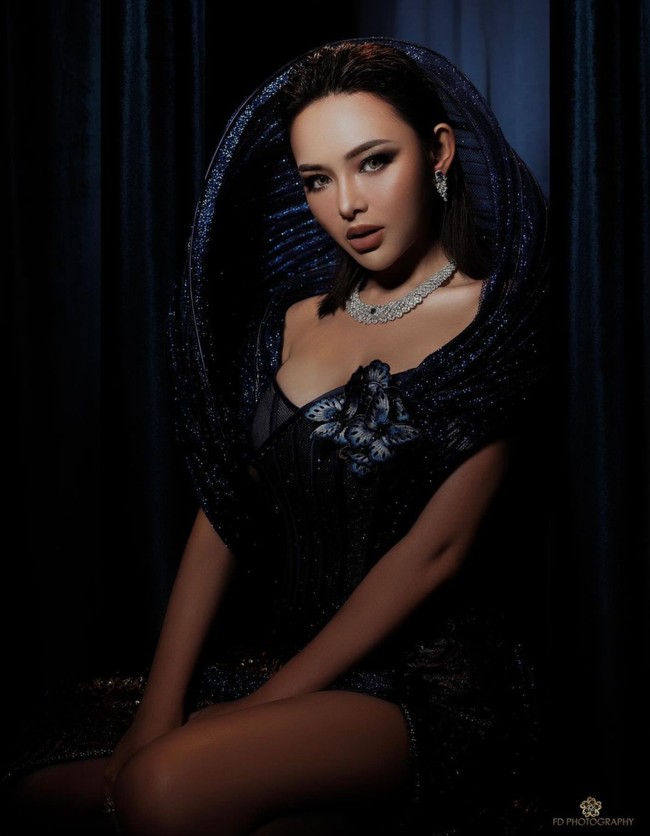 Amanda Manopo sendiri sebelumnya diketahui telah berhasil menurunkan bobot tubuhnya hingga 15 kg. Penampilannya kini pun terlihat semakin cantik dan menawan. Foto: Instagram/@amandamanopo