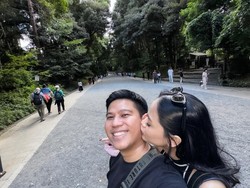 7 Foto Romantis Nino RAN & Dhabitannisa Bulan Madu ke Jepang, Pamer Kebucinan