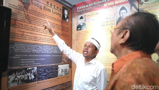 Dedi Mulyadi saat mengunjungi Museum Kebudayaan Tionghoa.