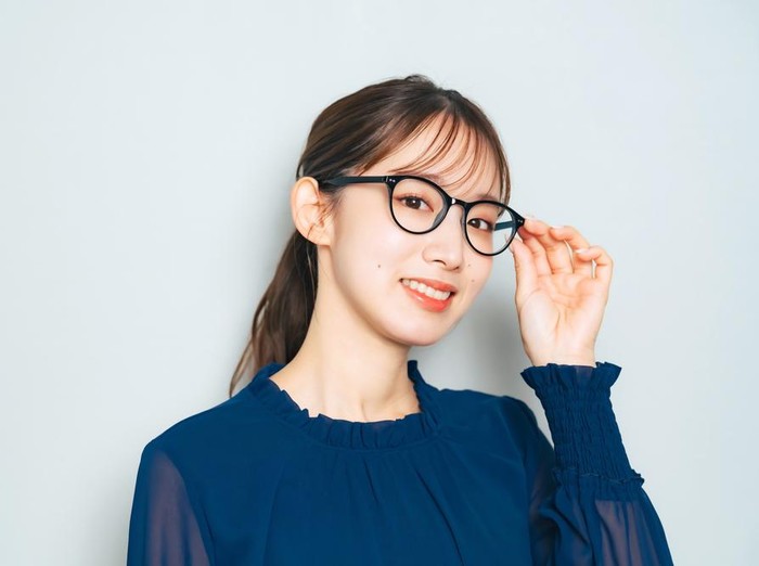 Frame Kacamata Agar Wajah Awet Muda