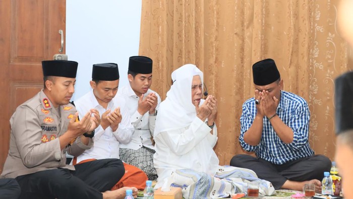 Kapolres Kediri Kota silaturahmi ke Ponpes Al Falah Ploso Kediri