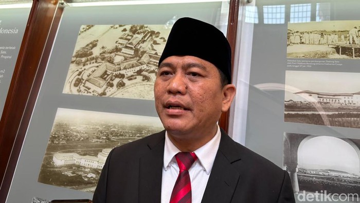 Ketua Umum Apjatel Jerry Mangasas Swandy