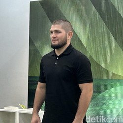 Khabib Nurmagomedov Cerita Insiden Diusir dari Pesawat