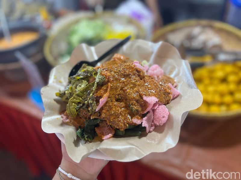 Lamak Bana! 5 Kuliner Ini Wajib Dicoba di Festival Kuliner Minang