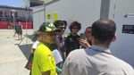 Momen-momen Kedekatan Rider MotoGP Mandalika 2024 dengan Fans