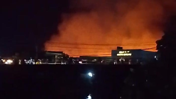 Pasar Remu di Kota Sorong kebakaran.