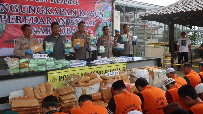 Polres Lampung Selatan ungkap 61 kasus narkoba jaringan antarprovinsi selama Juni-September 2024.