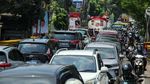 Potret Macet Horor di Sawangan Depok