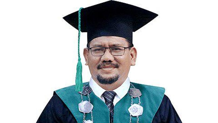 Prof Asad Isma