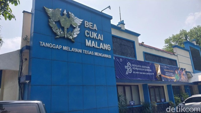 Rokok ilegal di Malang