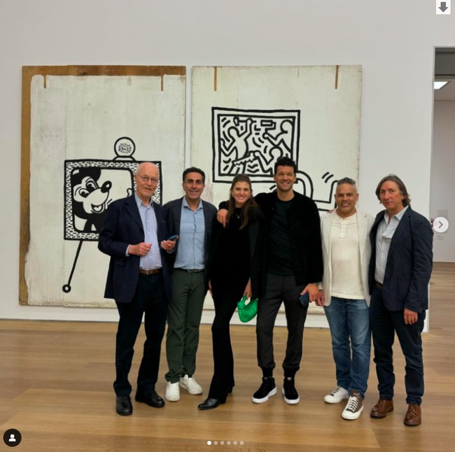 Sebelumnya muncul laporan bahwa Michael Ballack sering terlihat bermesraan dengan Sophia. Mereka disebut mengunjungi museum Art Basel bersama setelah pernah kedapatan kerap bersama di kawasan Berlin. Ketika itu, belum ada bukti bahwa mereka benar-benar berkencan. Foto: Instagram