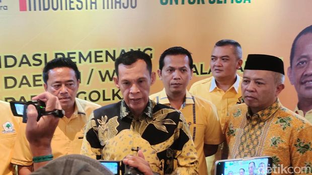 Wakil Ketua DPD Partai Golkar Jabar, Ade Ruhandi