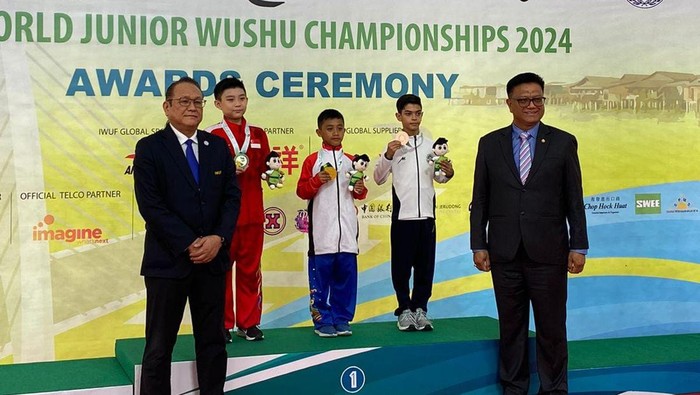 Atlet wushu cilik Indonesia, Zivan Abimanyu Rasenderia, jadi bintang dengan menyumbangkan dua medali emas bagi Tim Wushu Indonesia pada Kejuaraan Dunia Wushu Junior 2024 Brunai Darussalam.