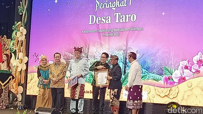 Abdul Halim Iskandar di Lomba Desa Wisata Nusantara tahun 2024 di Nusa Dua, Badung, Bali, Sabtu (28/9/2024) malam.