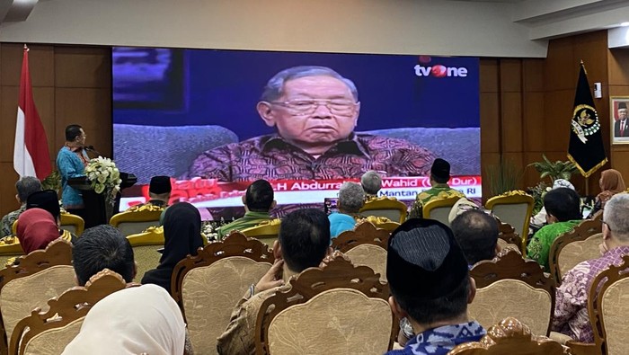 Bamsoet putar ulang video Gus Dur bilang Prabowo orang palig ikhlas di Indonesia
