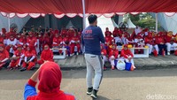 Taufik Hidayat, seorang Instruktur BHD dari Yayasan Jantung Indonesia (YJI) menjelaskan, BHD untuk henti jantung idealnya dilakukan dengan 30 kali kompresi dan 2 kali inhalasi. Namun untuk awam, cukup dengan 30 kali kompresi. 