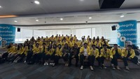 Sementara, program booth session berlangsung di Selasar Gedung A FEB UI pada pukul 11.00-17.00 WIB. Mahasiswa dapat berinteraksi langsung dengan perusahaan-perusahaan mitra dan memperoleh informasi langsung tentang perusahaan, produk, dan peluang karier yang tersedia. Beberapa mitra perusahaan yang turut berpartisipasi antara lain Lembaga Penjamin Simpanan (LPS), Unilever Indonesia, Magenta Indonesia, Isuzu Indonesia, dan PT Lion Super Indo. 