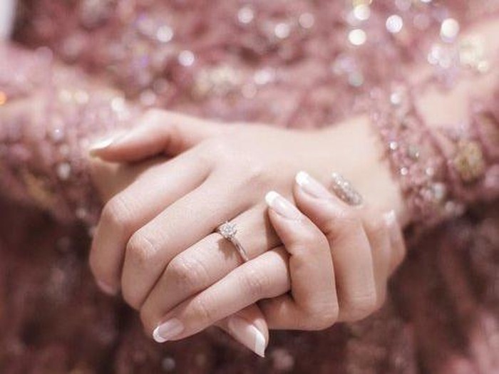 Cincin pernikahan Raisa