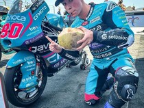 Rider Moto3 Tiru Selebrasi Kemenangan Rossi di Sentul