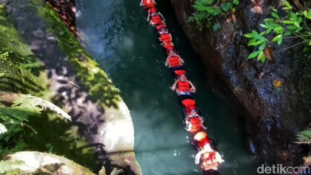 Destinasi Wisata Alam Curug Panganten, Kabupaten Ciamis.