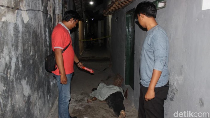 ditemukan mayat pria dengan luka di kepala di kota kediri
